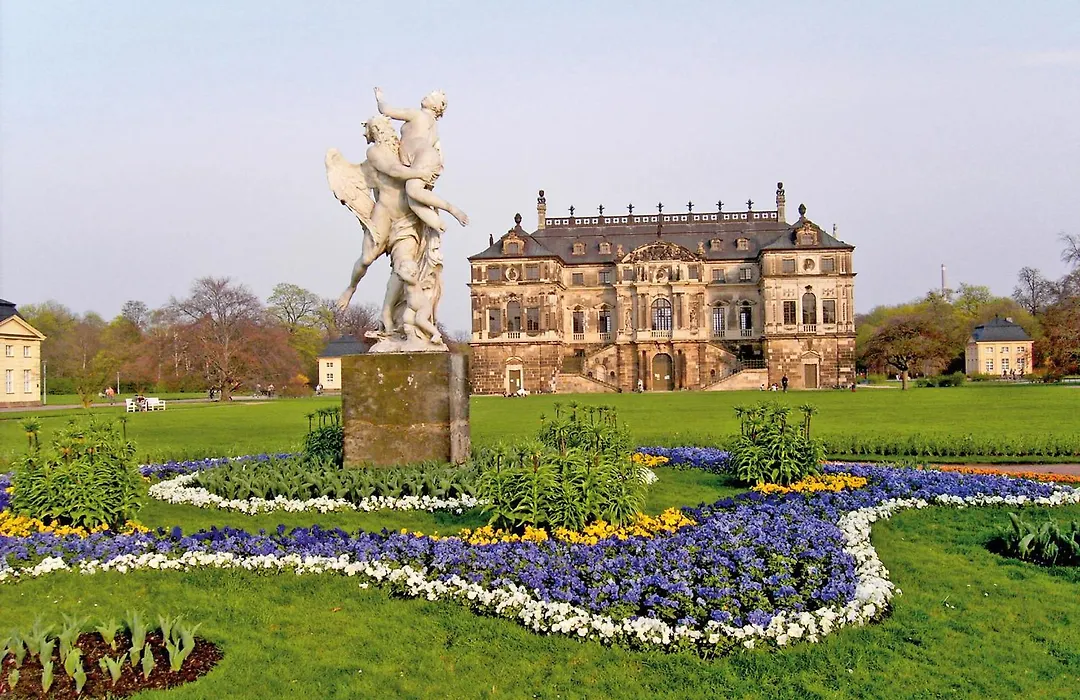 Relais & Chateaux Buelow Palais-1